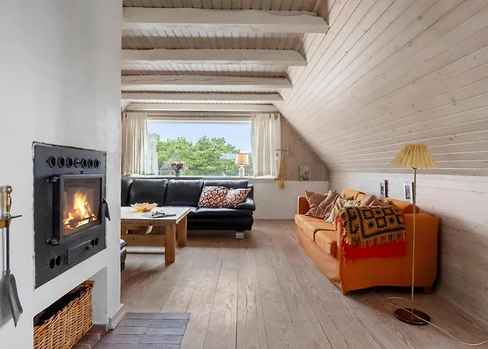 Ferienhaus Amazing In Hvide Sande With Wifi