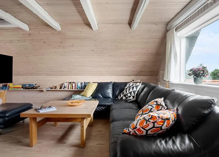 Ferienhaus Amazing In Hvide Sande With Wifi *